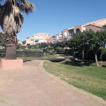 L'oasis - T2 Avec Jardin - Piscine - Clim - Parking & A 200m Apartmán