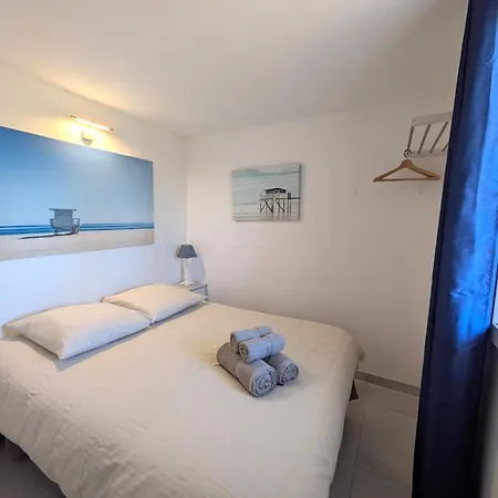 L'oasis - T2 Avec Jardin - Piscine - Clim - Parking & A 200m Apartmán *