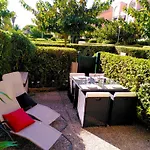 L'oasis - T2 Avec Jardin - Piscine - Clim - Parking & A 200m *