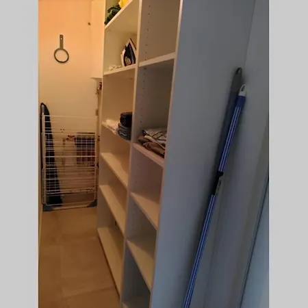 Nid Douillet F2, Clim, Jardin, Piscine, Parking, 200 M Apartment