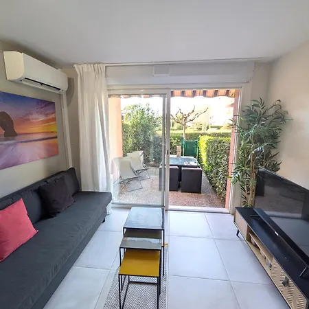 L'oasis - T2 Avec Jardin - Piscine - Clim - Parking&plage à 200m *